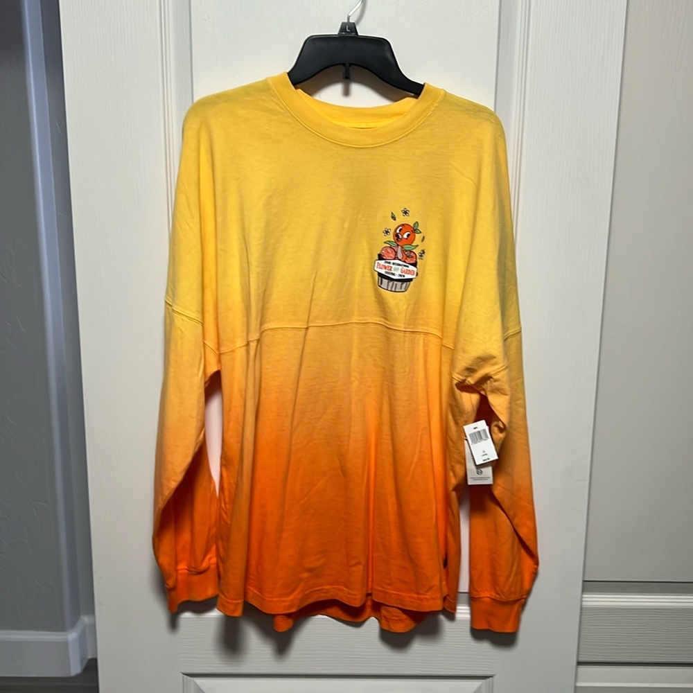 New with tags. WDW Epcot international flower and garden festival 2020 sz L NWT